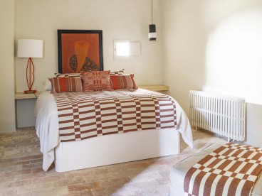 Guía práctica para integrar textiles geométricos en casa